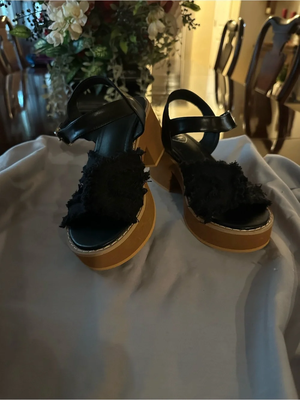 Women’s Black Frayed Strap Platform Sandals